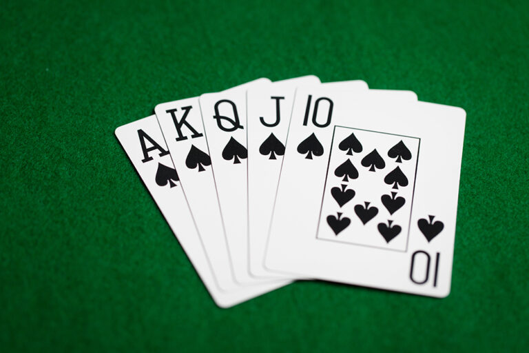 quinte flush royal a pique