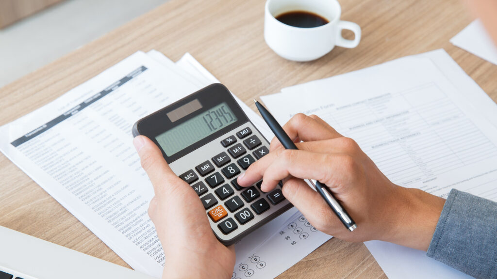 Simulation de salaire pour un revenu brut de 2083 euros