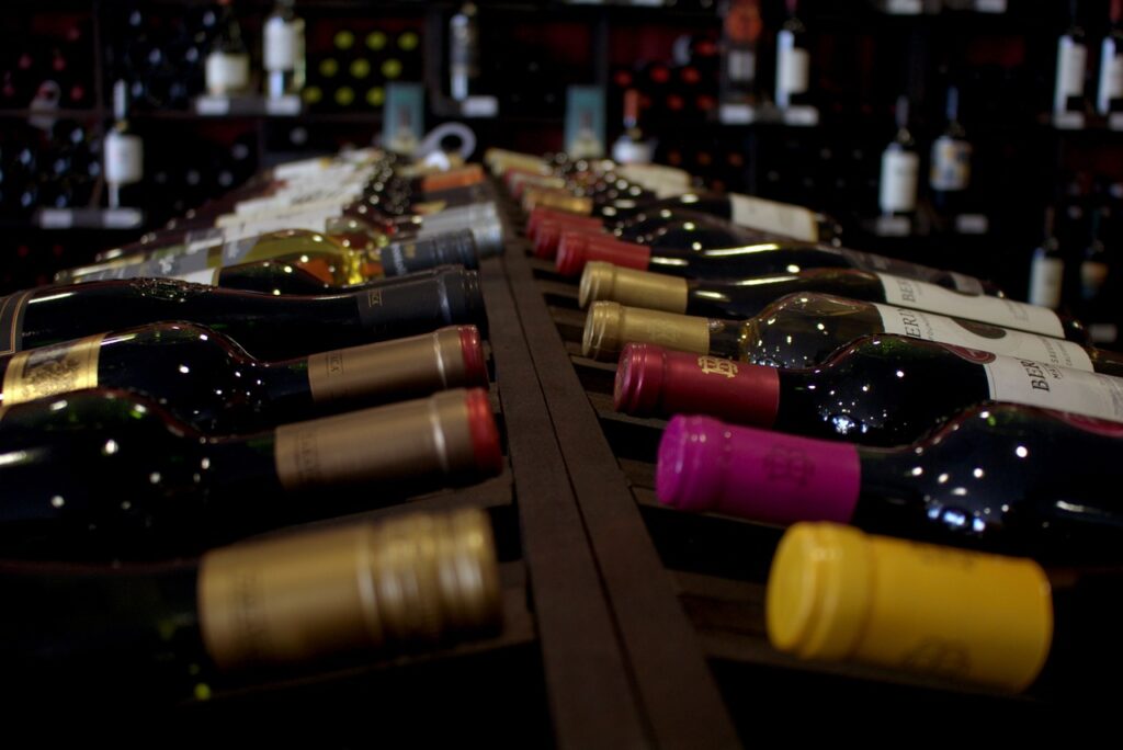 came, wines, wine bar, drink, give away, gift, christmas, bottle, winery, grapes, black, corks, cave, vineyard, rioja, barrels, beauty, labels, crystal, oenology, alcohol, chardonnay, malbec, wine bar, wine bar, winery, winery, winery, winery, winery, vineyard, vineyard, vineyard, vineyard